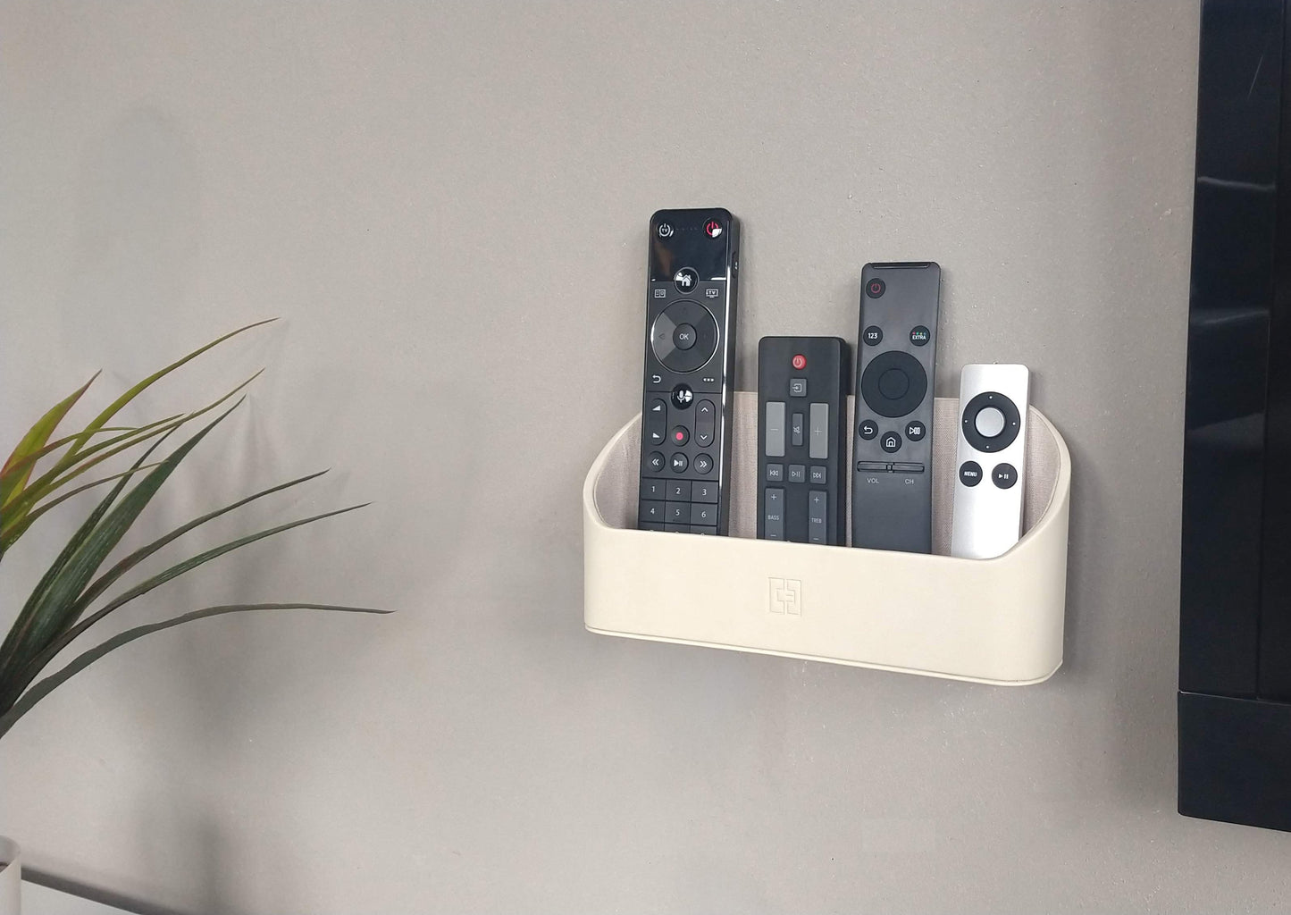 Remote Caddy Wall beige